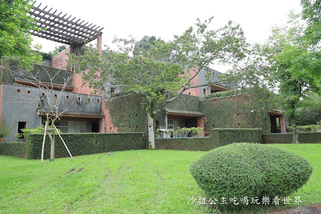 宜蘭景點/綠建築『宜蘭縣政府』婚紗拍攝/散步/運動 21 宜蘭景點/綠建築『宜蘭縣政府』婚紗拍攝/散步/運動