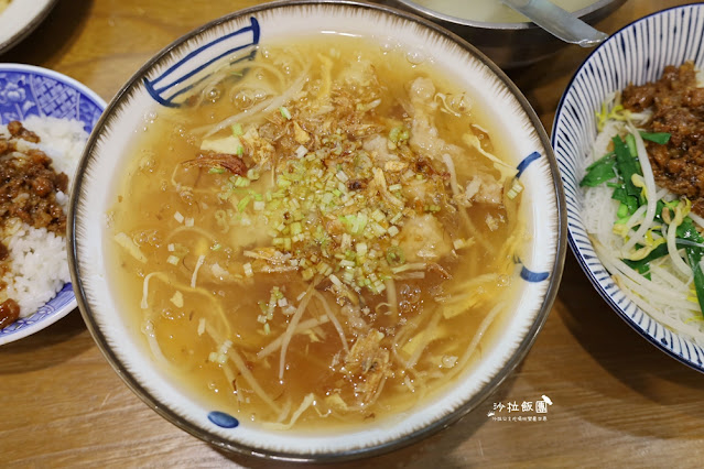 礁溪人氣爆棚大滷鍋『三民大飯店』一天只營業五小時、大碗又便宜 23 礁溪人氣爆棚大滷鍋『三民大飯店』一天只營業五小時、大碗又便宜