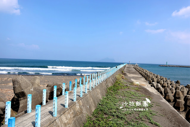 頭城打卡地標『烏石港北堤』藍色步道直達海中央 4 頭城打卡地標『烏石港北堤』藍色步道直達海中央