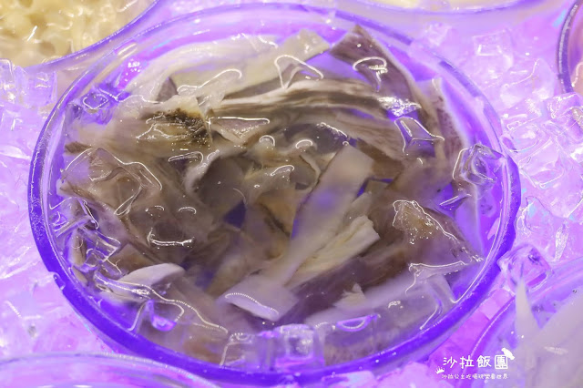 台北火鍋吃到飽『鍋爸涮涮鍋(西門店)』萬華西門町平價火鍋/各式海鮮/肉品/座位舒適 27 台北火鍋吃到飽『鍋爸涮涮鍋(西門店)』萬華西門町平價火鍋/各式海鮮/肉品/座位舒適