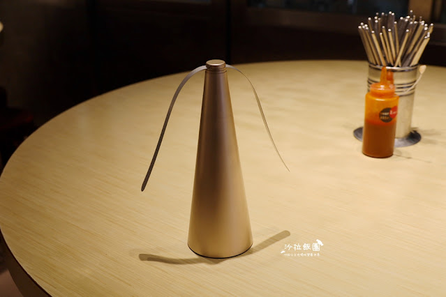 嘉義火雞肉飯『嘉義噴水雞肉飯中山店』稱霸70年的火雞肉飯,早餐就能吃 6 嘉義火雞肉飯『嘉義噴水雞肉飯中山店』稱霸70年的火雞肉飯,早餐就能吃