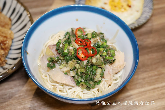 不用到台南就可吃到蝦仁飯『忠青商行』菜單/IG打卡熱門店/免費涼茶/捷運善導寺站美食 15 不用到台南就可吃到蝦仁飯『忠青商行』菜單/IG打卡熱門店/免費涼茶/捷運善導寺站美食