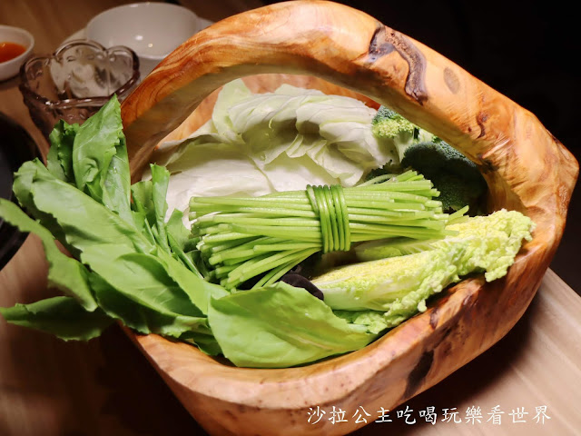 中山火鍋/一秒到南洋『泰滾泰式火鍋(南京店)』撈蝦擂台/捷運松江南京站 25 中山火鍋/一秒到南洋『泰滾泰式火鍋(南京店)』撈蝦擂台/捷運松江南京站