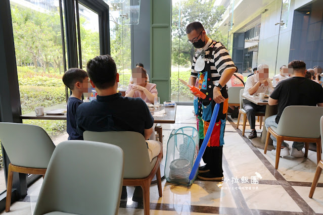 台北最美buffet推出平日四人同行一人免費,海味狂饗夏日海鮮季開跑了 63 台北最美buffet推出平日四人同行一人免費,海味狂饗夏日海鮮季開跑了