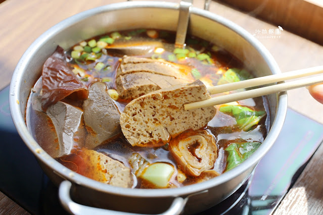 『雲鼎阿二麻辣食堂』麻辣滷肉飯才是靈魂，一個人也可以吃麻辣鍋