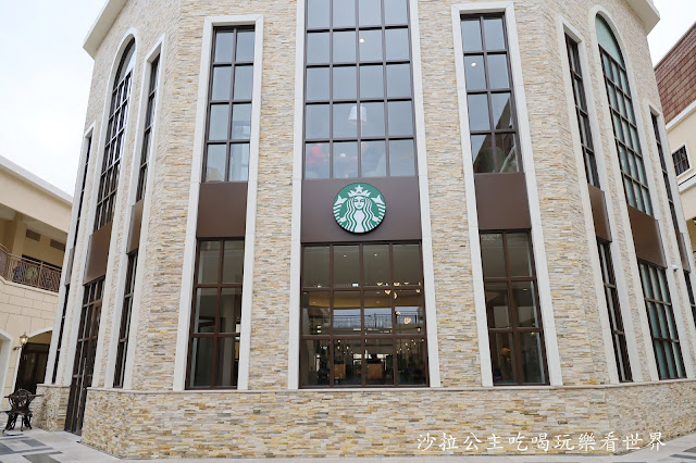 台中景點『麗寶Outlet Mall』打造"小義大利"/全台首間"歐式鐘樓"星巴克鐘樓門市/木育森林 22 台中景點『麗寶Outlet Mall』打造"小義大利"/全台首間"歐式鐘樓"星巴克鐘樓門市/木育森林