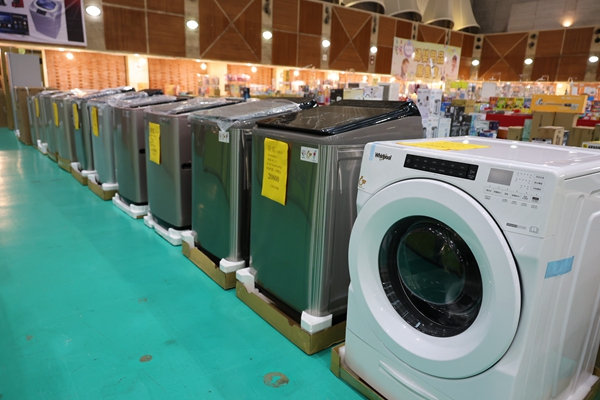 【雙北最大台灣廠拍】tokuyo按摩椅、夏普、名牌運動鞋、伊蕾服飾 36 【雙北最大台灣廠拍】tokuyo按摩椅、夏普、名牌運動鞋、伊蕾服飾