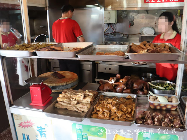 桃園美食/人氣排隊店『巧合珍牛肉麵(總店)』春日路/中藥湯頭/附停車場/老店 9 桃園美食/人氣排隊店『巧合珍牛肉麵(總店)』春日路/中藥湯頭/附停車場/老店