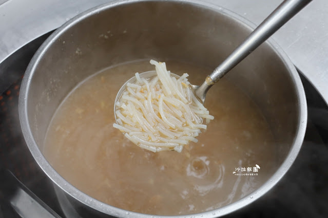 竹子湖土雞庭園餐廳『杉木林』地瓜湯、米粉湯無限供應