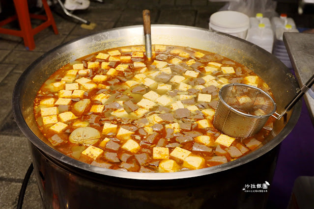 週六限定:冬山夜市,好多排隊美食,冬山車站門口 24 週六限定:冬山夜市,好多排隊美食,冬山車站門口