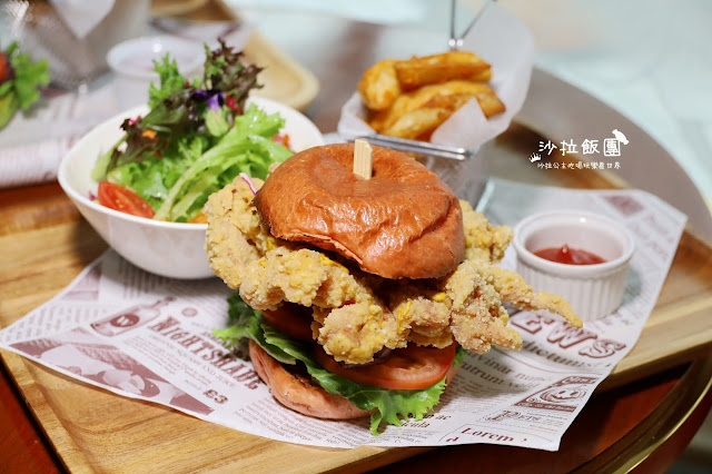 台北輕食.下午茶『歐華酒店-歐麗蛋糕坊』巨無霸紅麴雞腿堡/芒果季限定蛋糕.甜點 16 台北輕食.下午茶『歐華酒店-歐麗蛋糕坊』巨無霸紅麴雞腿堡/芒果季限定蛋糕.甜點