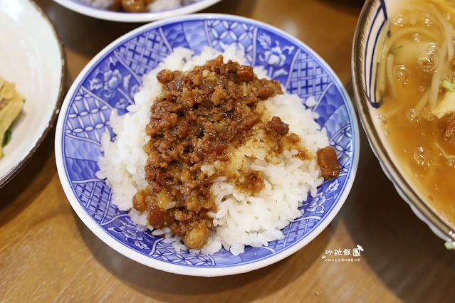 礁溪人氣爆棚大滷鍋『三民大飯店』一天只營業五小時、大碗又便宜 30 礁溪人氣爆棚大滷鍋『三民大飯店』一天只營業五小時、大碗又便宜