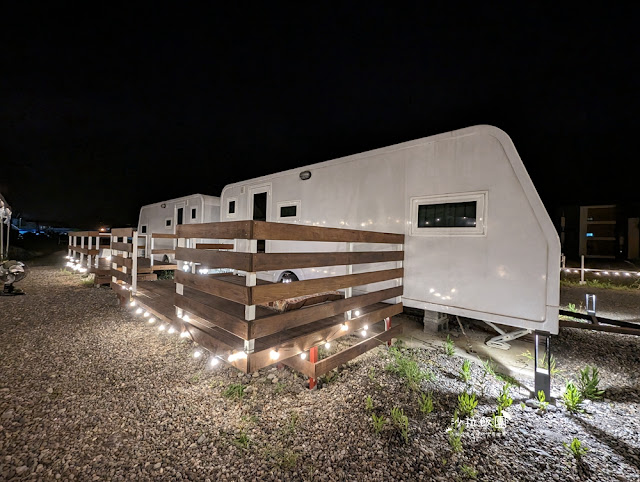 宜蘭恐龍民宿『哥德白色城堡』房間就有大恐龍迎接、露營車 88 宜蘭恐龍民宿『哥德白色城堡』房間就有大恐龍迎接、露營車