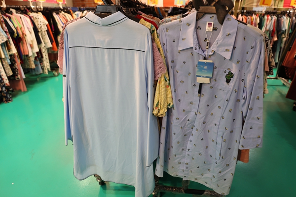 【雙北最大台灣廠拍】tokuyo按摩椅、夏普、名牌運動鞋、伊蕾服飾 117 【雙北最大台灣廠拍】tokuyo按摩椅、夏普、名牌運動鞋、伊蕾服飾