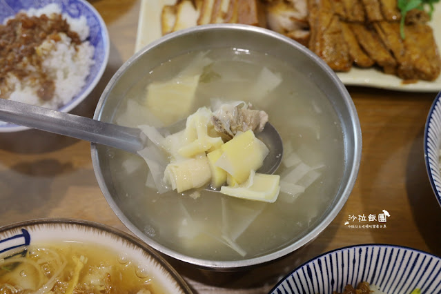 礁溪人氣爆棚大滷鍋『三民大飯店』一天只營業五小時、大碗又便宜 33 礁溪人氣爆棚大滷鍋『三民大飯店』一天只營業五小時、大碗又便宜