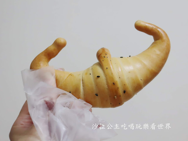 三峽老街美食/小吃/伴手禮/三峽第一家茶飲專賣店『泡泡龍』/長福橋下香腸/古道阿彬杏仁茶/金三峽牛角 35 三峽老街美食/小吃/伴手禮/三峽第一家茶飲專賣店『泡泡龍』/長福橋下香腸/古道阿彬杏仁茶/金三峽牛角