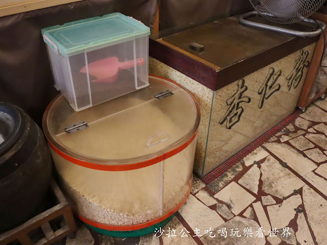 三峽老街美食/小吃/伴手禮/三峽第一家茶飲專賣店『泡泡龍』/長福橋下香腸/古道阿彬杏仁茶/金三峽牛角 19 三峽老街美食/小吃/伴手禮/三峽第一家茶飲專賣店『泡泡龍』/長福橋下香腸/古道阿彬杏仁茶/金三峽牛角