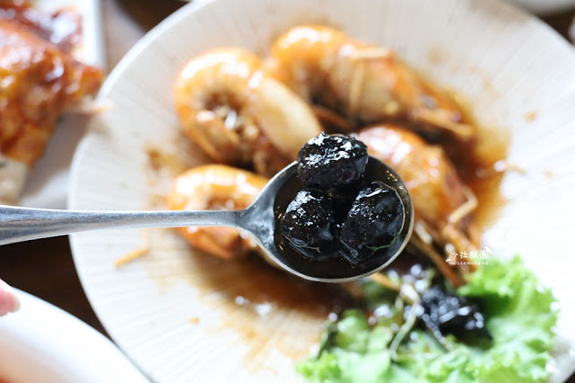 鴻龍宴台中超狂活蝦料理,大船霸氣開進餐廳 26 鴻龍宴台中超狂活蝦料理,大船霸氣開進餐廳