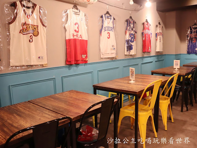 板橋美食『歐義式ALL 14 WELL』浮誇系爆炸蛤蜊麵/義式餐廳/漢堡/菜單/包場/捷運亞東醫院站 4 板橋美食『歐義式ALL 14 WELL』浮誇系爆炸蛤蜊麵/義式餐廳/漢堡/菜單/包場/捷運亞東醫院站