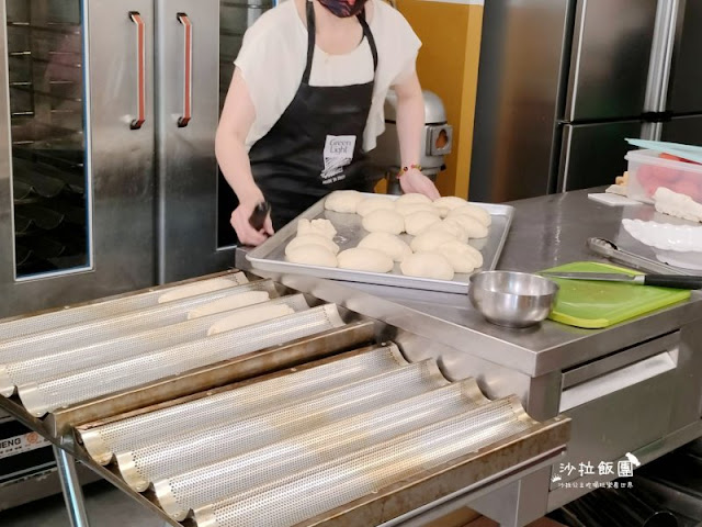 士林越南法國麵包，自製法國麵包好酥脆