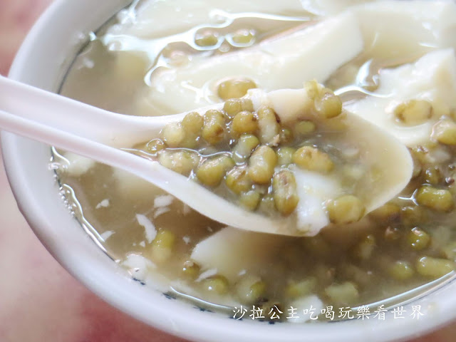 三峽美食/三峽老街必吃『山泉水手工豆花』35元暑氣全消/食尚玩家推薦老店