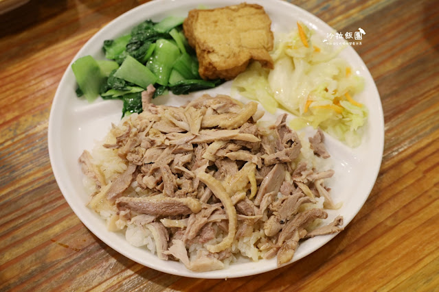 宜蘭五結美食『鴨寶鴨肉飯』必吃霸氣鴨肉飯整碗鋪滿滿CP值超高 16 宜蘭五結美食『鴨寶鴨肉飯』必吃霸氣鴨肉飯整碗鋪滿滿CP值超高