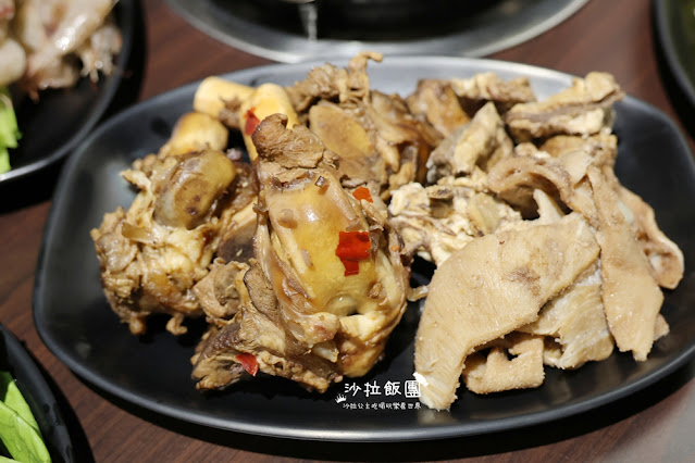 台中逢甲羊肉爐吃到飽『羊霸天下逢甲店』羊大骨、羊肉、火鍋料、蔬菜、飲料自助吧 33 台中逢甲羊肉爐吃到飽『羊霸天下逢甲店』羊大骨、羊肉、火鍋料、蔬菜、飲料自助吧