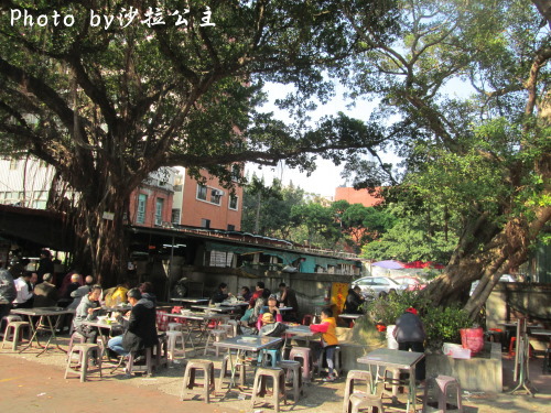 慈聖宮(Tsu-Sheng Temple):大同區「慈聖宮小吃街」大稻埕 慈聖宮(Tsu-Sheng Temple):大同區「慈聖宮小吃街」大稻埕