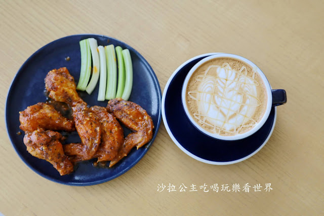 南投IG人氣咖啡『蠻荒咖啡』白色簡約玻璃木造屋/日月潭網美咖啡.菜單 35 南投IG人氣咖啡『蠻荒咖啡』白色簡約玻璃木造屋/日月潭網美咖啡.菜單