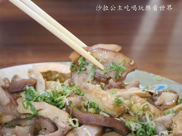 桃園美食/人氣排隊店『巧合珍牛肉麵(總店)』春日路/中藥湯頭/附停車場/老店 13 桃園美食/人氣排隊店『巧合珍牛肉麵(總店)』春日路/中藥湯頭/附停車場/老店
