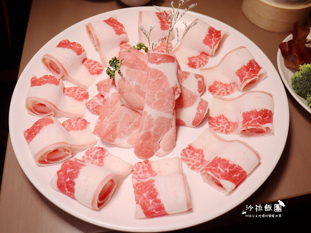 三重麻辣鍋『麻妃頂級麻辣鴛鴦鍋』正宗酸白菜/提供外帶服務 13 三重麻辣鍋『麻妃頂級麻辣鴛鴦鍋』正宗酸白菜/提供外帶服務