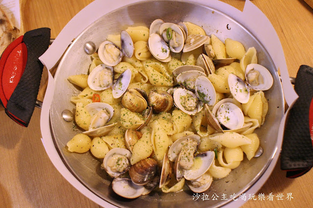 士林美食香菜披薩『堤諾義式比薩Tinos Pizza Café(士林中正門市)』 24 士林美食香菜披薩『堤諾義式比薩Tinos Pizza Café(士林中正門市)』