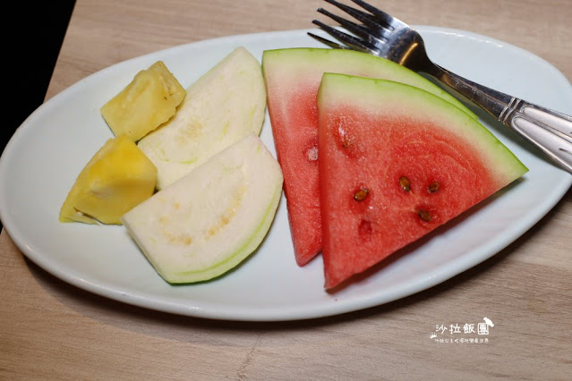 內湖人必吃火鍋『雞湯大叔(內湖店)』全雞湯為湯控而生/捷運西湖站 159 內湖人必吃火鍋『雞湯大叔(內湖店)』全雞湯為湯控而生/捷運西湖站