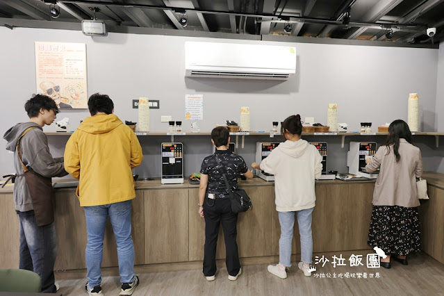 無人手工窯烤披薩『Yiguo Ramen 24H異國無人拉麵店-中山旗艦店』多種配菜、飲料免費加 46 無人手工窯烤披薩『Yiguo Ramen 24H異國無人拉麵店-中山旗艦店』多種配菜、飲料免費加