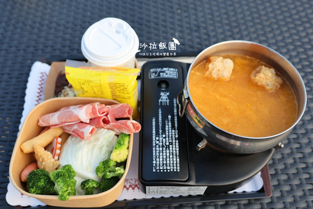 北投景點『關渡碼頭貨櫃市集』越夜越美 37 北投景點『關渡碼頭貨櫃市集』越夜越美