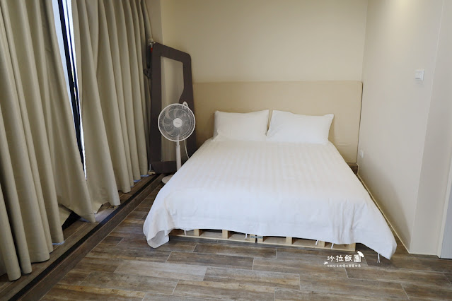 宜蘭恐龍民宿『哥德白色城堡』房間就有大恐龍迎接、露營車 48 宜蘭恐龍民宿『哥德白色城堡』房間就有大恐龍迎接、露營車