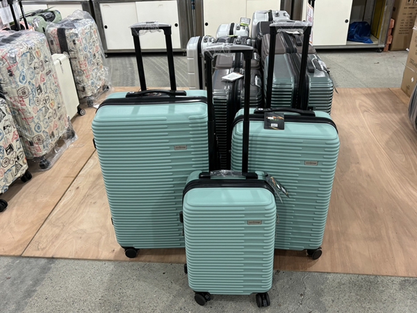 雲林麥寮行李箱特賣會,工廠直營廠拍990元起,胖胖箱、前開式行李箱、後背包 17 雲林麥寮行李箱特賣會,工廠直營廠拍990元起,胖胖箱、前開式行李箱、後背包