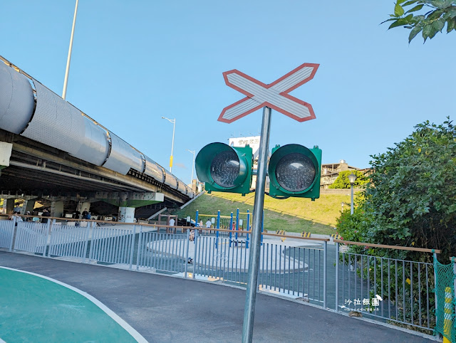 士林全新兒童自行車練習場、沙坑、攀爬網 11 士林全新兒童自行車練習場、沙坑、攀爬網