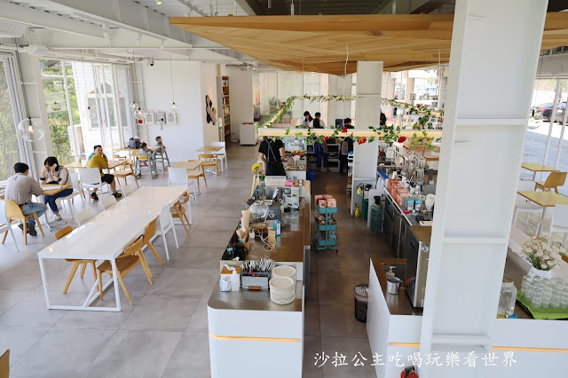 南投IG人氣咖啡『蠻荒咖啡』白色簡約玻璃木造屋/日月潭網美咖啡.菜單 9 南投IG人氣咖啡『蠻荒咖啡』白色簡約玻璃木造屋/日月潭網美咖啡.菜單