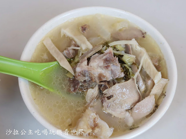 淡水美食/食尚玩家推薦『美姨古早味米粉湯』大腸煎/香腸/淡水老街/淡水小吃/捷運淡水站 14 淡水美食/食尚玩家推薦『美姨古早味米粉湯』大腸煎/香腸/淡水老街/淡水小吃/捷運淡水站