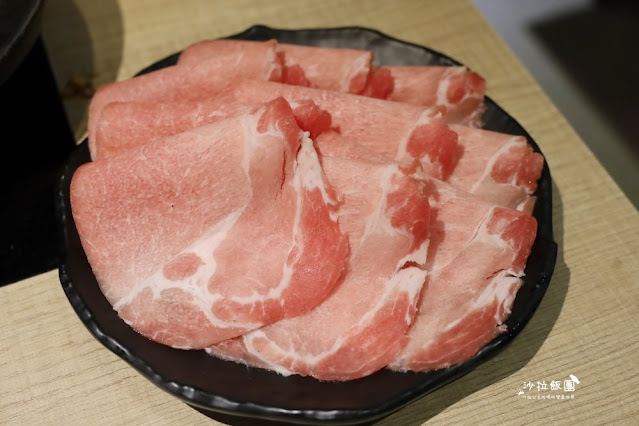 299元起蔬菜吧吃到飽『狂一鍋新台式火鍋』中和火鍋 34 299元起蔬菜吧吃到飽『狂一鍋新台式火鍋』中和火鍋