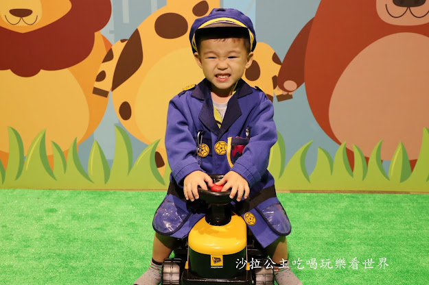 台北住宿推薦『台北萬豪酒店』房間內就可以看到美麗華/捷運劍南路站 33 台北住宿推薦『台北萬豪酒店』房間內就可以看到美麗華/捷運劍南路站