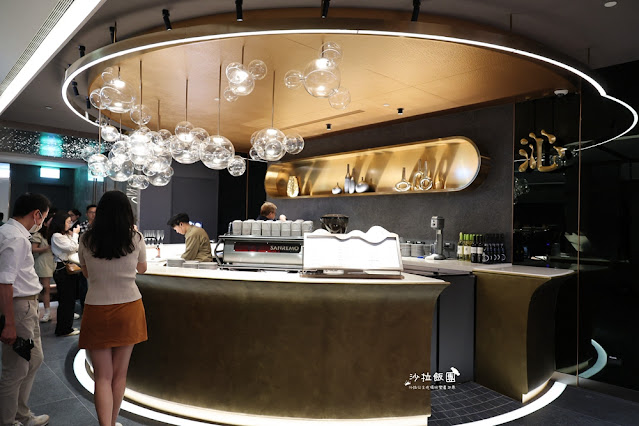 台北最難訂吃到飽島語自助餐廳,晚餐爽吃四小時,假日還送半隻龍蝦 7 台北最難訂吃到飽島語自助餐廳,晚餐爽吃四小時,假日還送半隻龍蝦