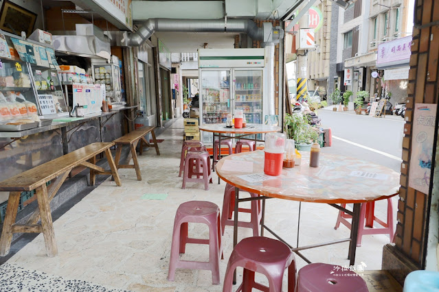 花蓮美食『黎明紅茶』早餐到晚餐都吃的到 3 花蓮美食『黎明紅茶』早餐到晚餐都吃的到