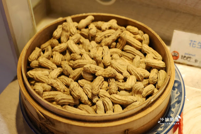 台北火鍋吃到飽『鍋爸涮涮鍋(西門店)』萬華西門町平價火鍋/各式海鮮/肉品/座位舒適 31 台北火鍋吃到飽『鍋爸涮涮鍋(西門店)』萬華西門町平價火鍋/各式海鮮/肉品/座位舒適