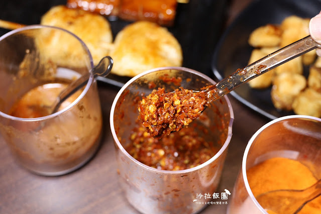 士林夜市美食『吉彖食堂』涼麵、蒜味肉羹、燒烤的絕妙組合 14 士林夜市美食『吉彖食堂』涼麵、蒜味肉羹、燒烤的絕妙組合