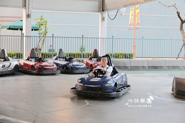高雄親子住宿『華園大飯店草衙館』鈴鹿賽道樂園、SKM Park走路一分鐘 90 高雄親子住宿『華園大飯店草衙館』鈴鹿賽道樂園、SKM Park走路一分鐘