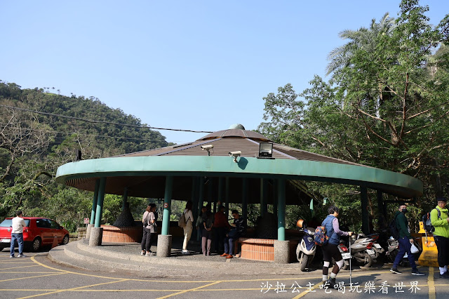 宜蘭礁溪景點『五峰旗瀑布』蘭陽十景之一/五峰旗聖母教堂/眺望蘭陽平原 2 宜蘭礁溪景點『五峰旗瀑布』蘭陽十景之一/五峰旗聖母教堂/眺望蘭陽平原