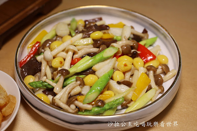 海鮮砂鍋粥外帶自取8折『晶宴會館』飲料無限供應/母親節最佳選擇/台北美食 38 海鮮砂鍋粥外帶自取8折『晶宴會館』飲料無限供應/母親節最佳選擇/台北美食