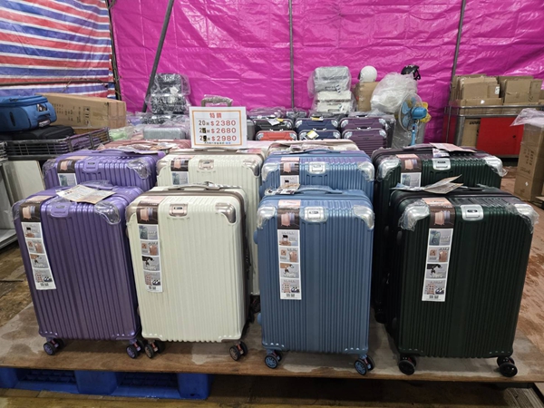 台南善化行李箱特賣會,工廠直營廠拍,最低價990元起,胖胖箱、前開式行李箱,後背包 16 台南善化行李箱特賣會,工廠直營廠拍,最低價990元起,胖胖箱、前開式行李箱,後背包